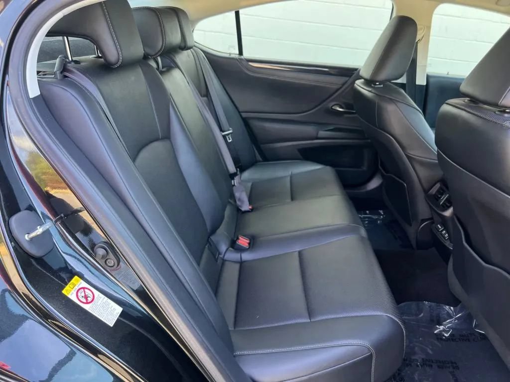 Used 2019 Lexus ES 350 w/ Premium Package FWD image 19