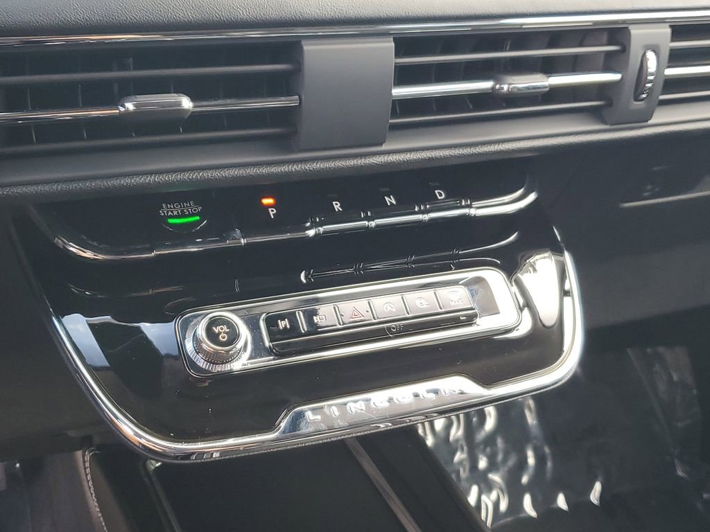 Used 2023 Lincoln Corsair Reserve image 27