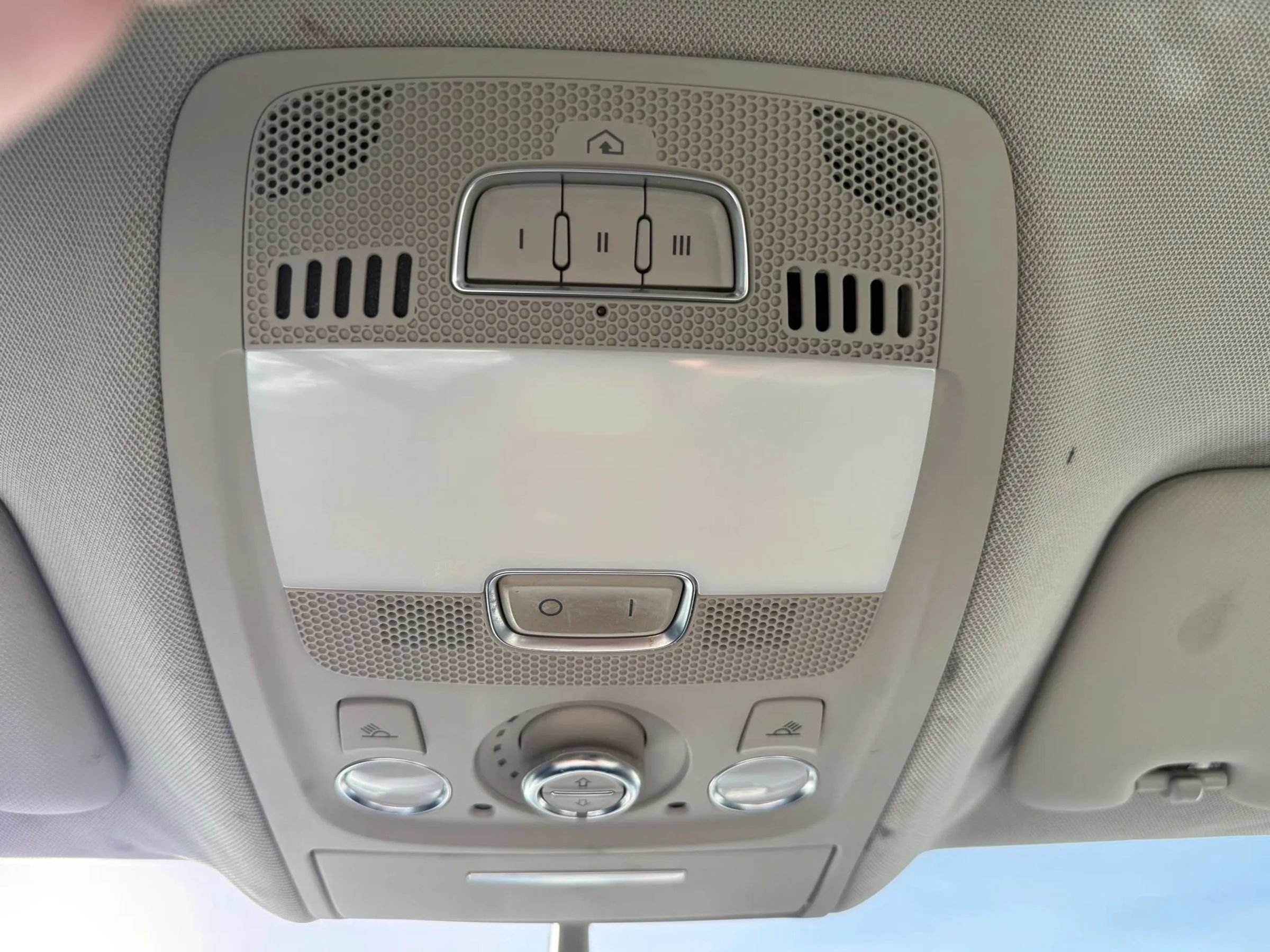 Used 2011 Audi Q5 2.0T Premium AWD/4WD image 32