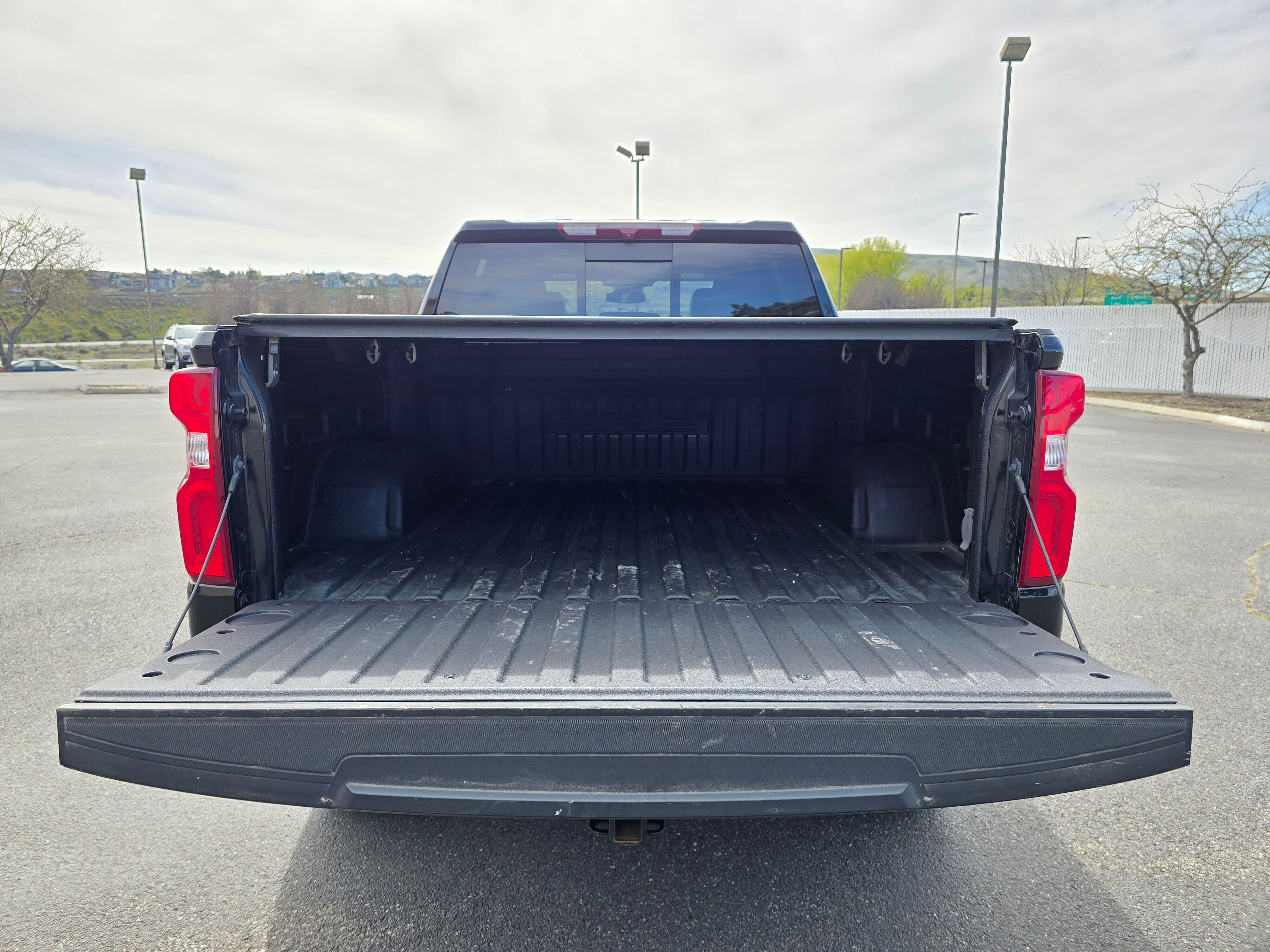 Used 2023 Chevrolet Silverado 1500 ZR2 image 31