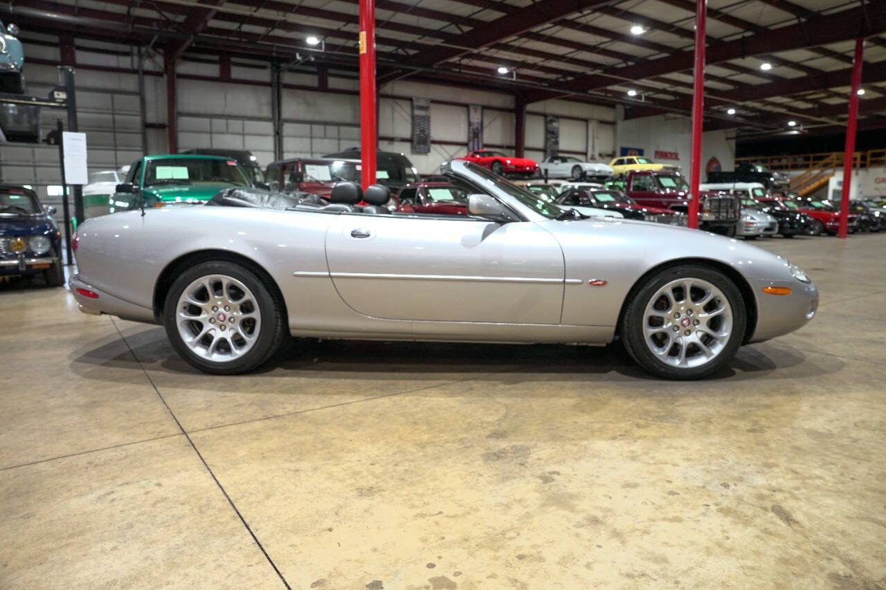Used 2001 Jaguar XK8 Convertible RWD image 10