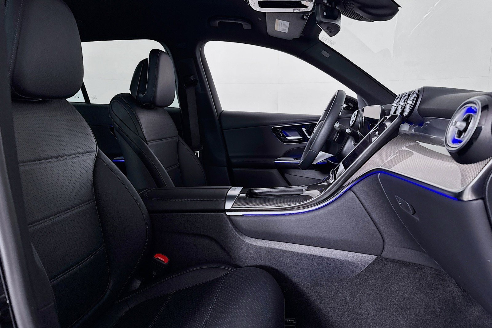 Certified 2026 Mercedes-Benz GLC 300 image 6