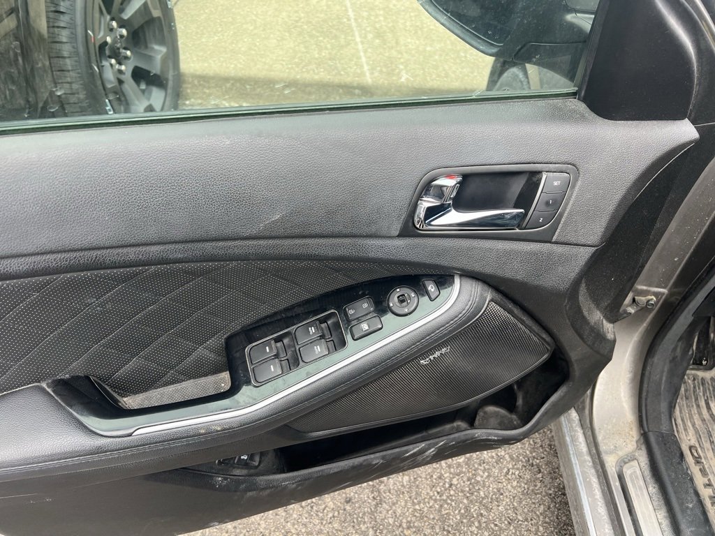 Used 2015 Kia Optima SX image 8