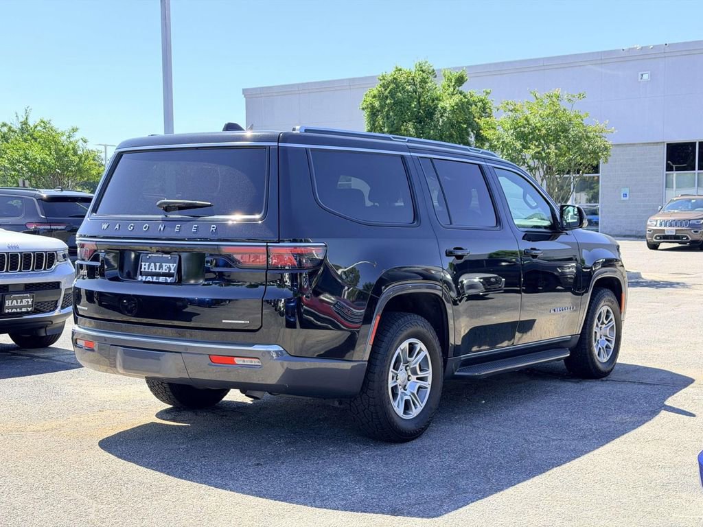 Used 2022 Jeep Wagoneer Series I AWD/4WD image 2
