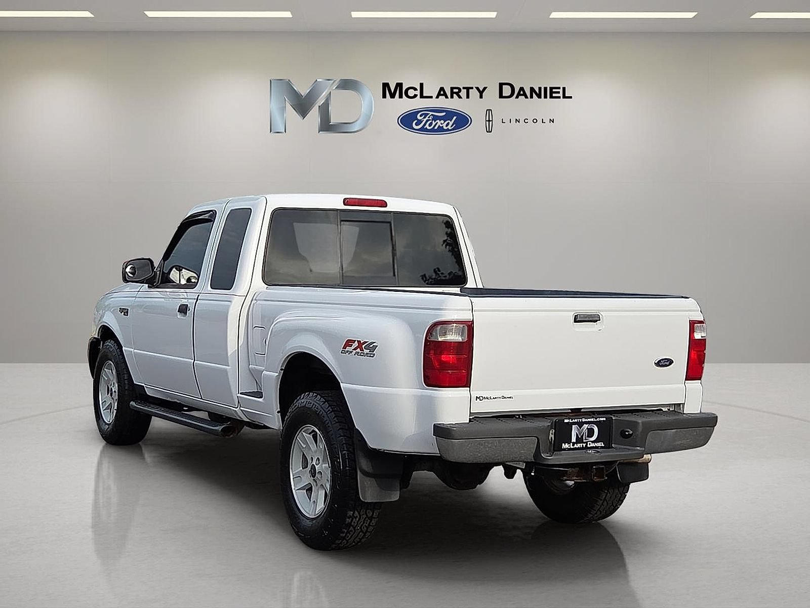 Used 2004 Ford Ranger XLT AWD/4WD image 4