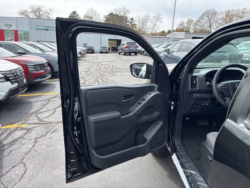 New 2026 Nissan Frontier SV w/ SV Convenience Package AWD/4WD image 15