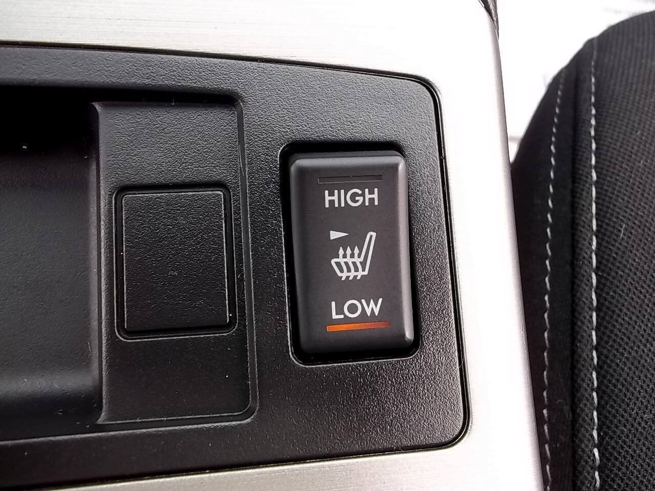 Used 2014 Subaru Legacy 2.5i Sport AWD/4WD image 26