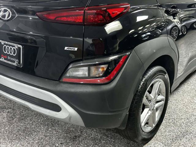 Used 2023 Hyundai Kona SE w/ Cargo Package AWD/4WD image 10