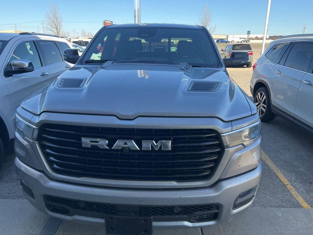 Used 2025 RAM 1500 Laramie w/ Sport Appearance Package AWD/4WD image 6