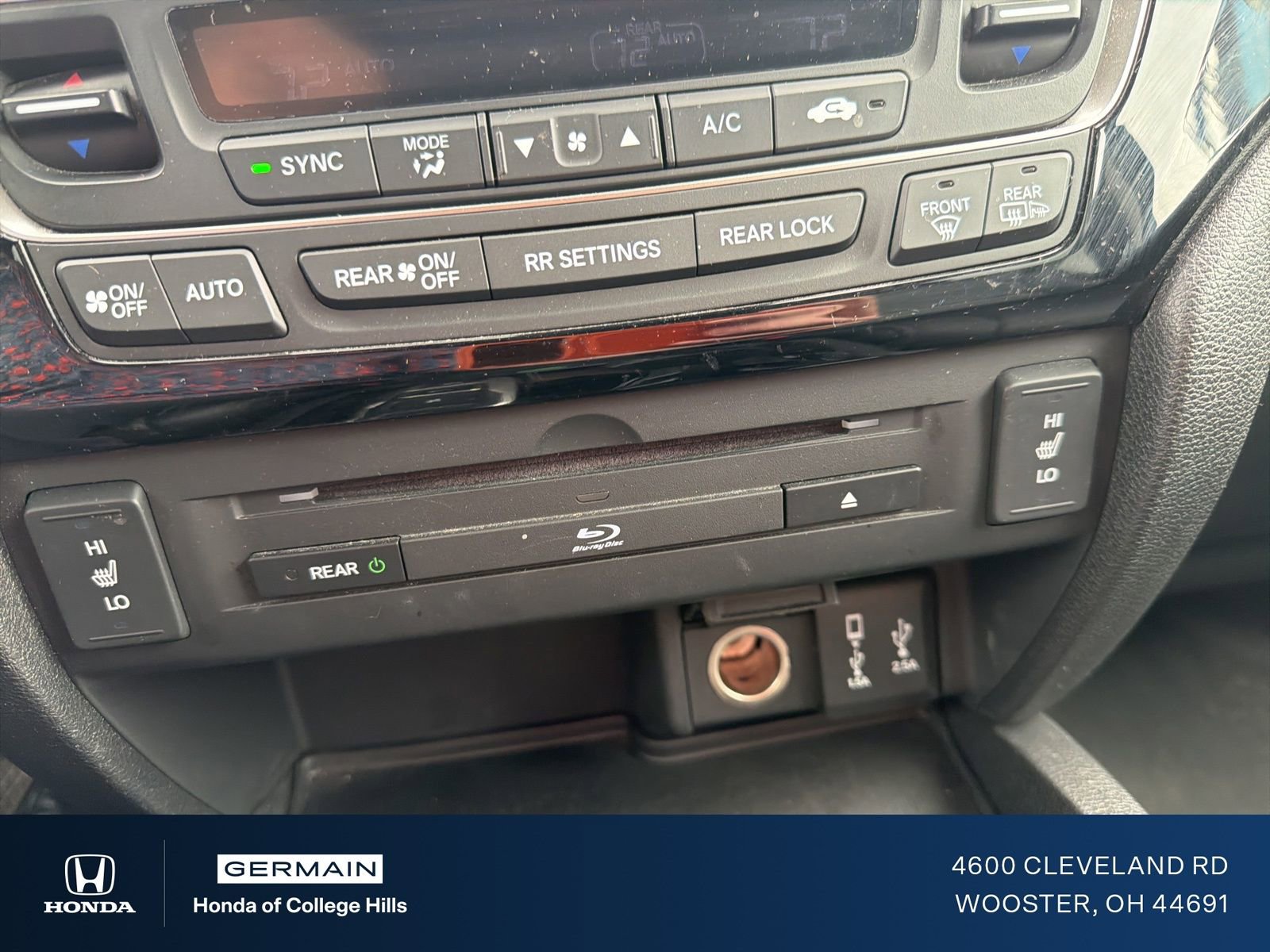 Used 2017 Honda Pilot Touring image 24
