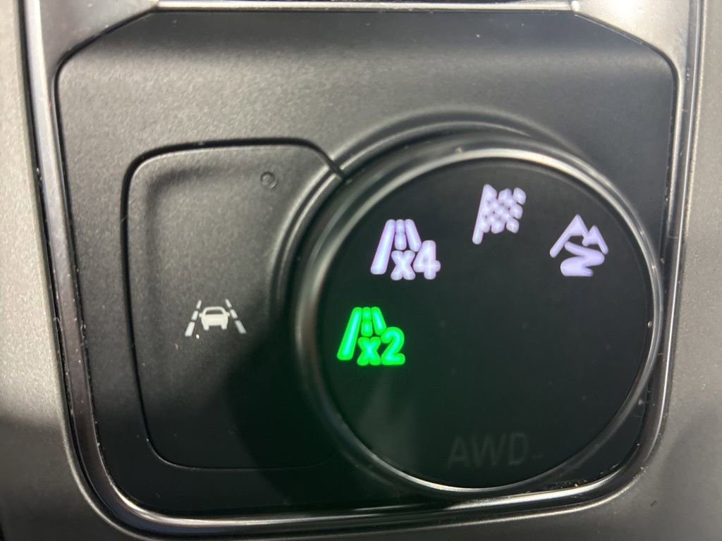 Used 2025 Chevrolet Blazer LT AWD/4WD image 34