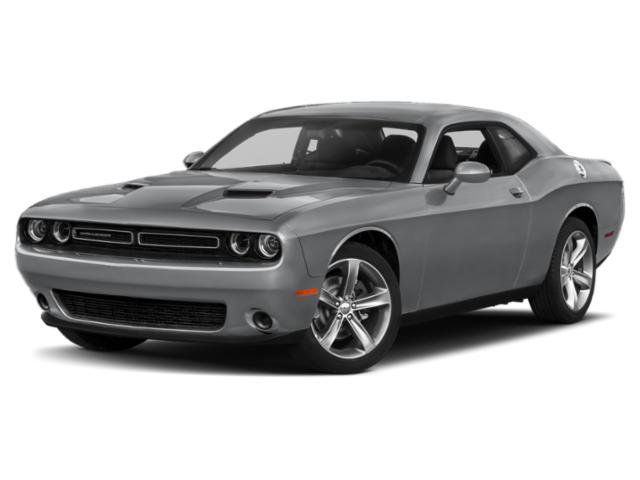 Used 2015 Dodge Challenger SXT RWD image 1