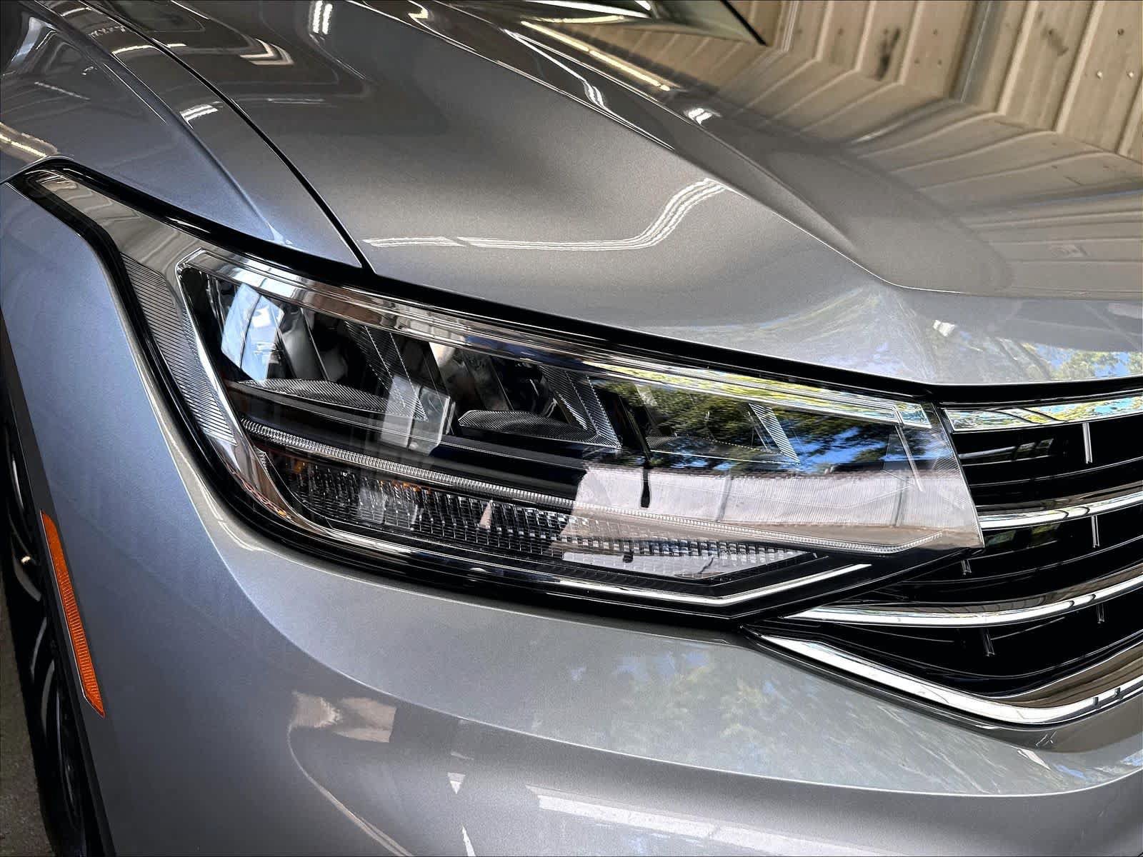 Used 2024 Volkswagen Tiguan S FWD image 34