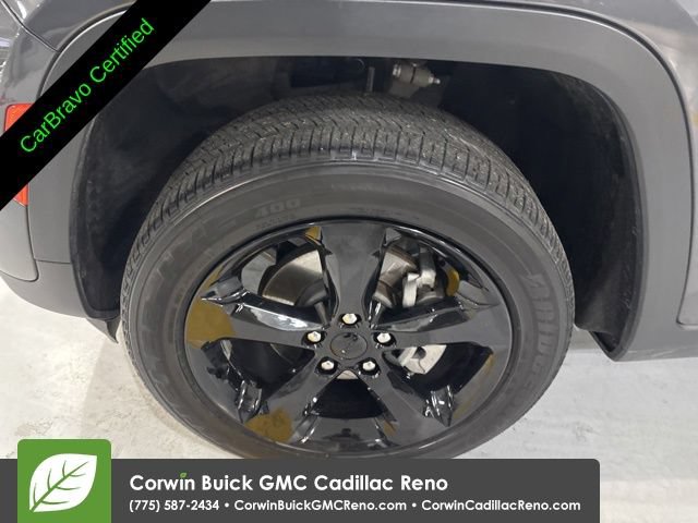Used 2023 Jeep Grand Cherokee Altitude AWD/4WD image 43