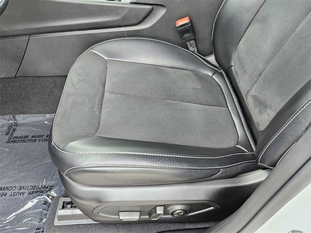 Used 2024 Jeep Grand Cherokee Altitude image 13