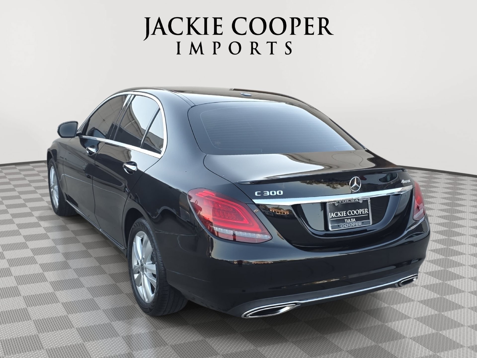 Used 2019 Mercedes-Benz C 300 4MATIC Sedan image 7