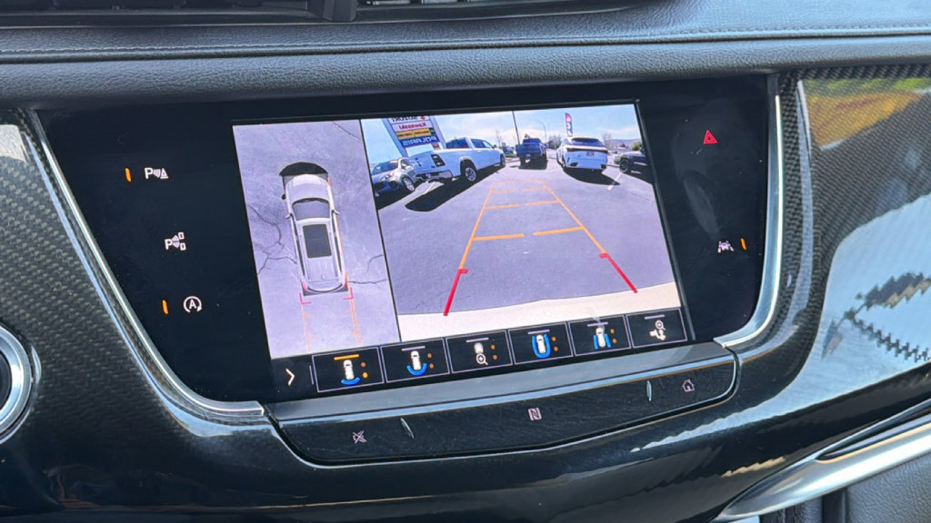 Used 2020 Cadillac XT6 Sport image 16