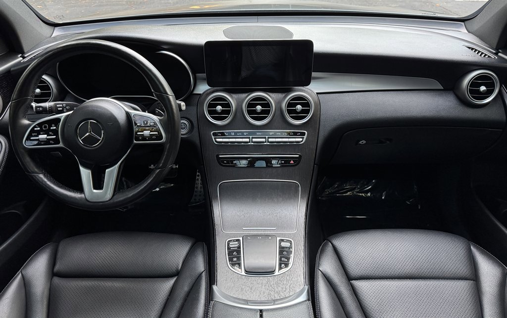 Used 2021 Mercedes-Benz GLC 300 4MATIC w/ AMG Line image 46