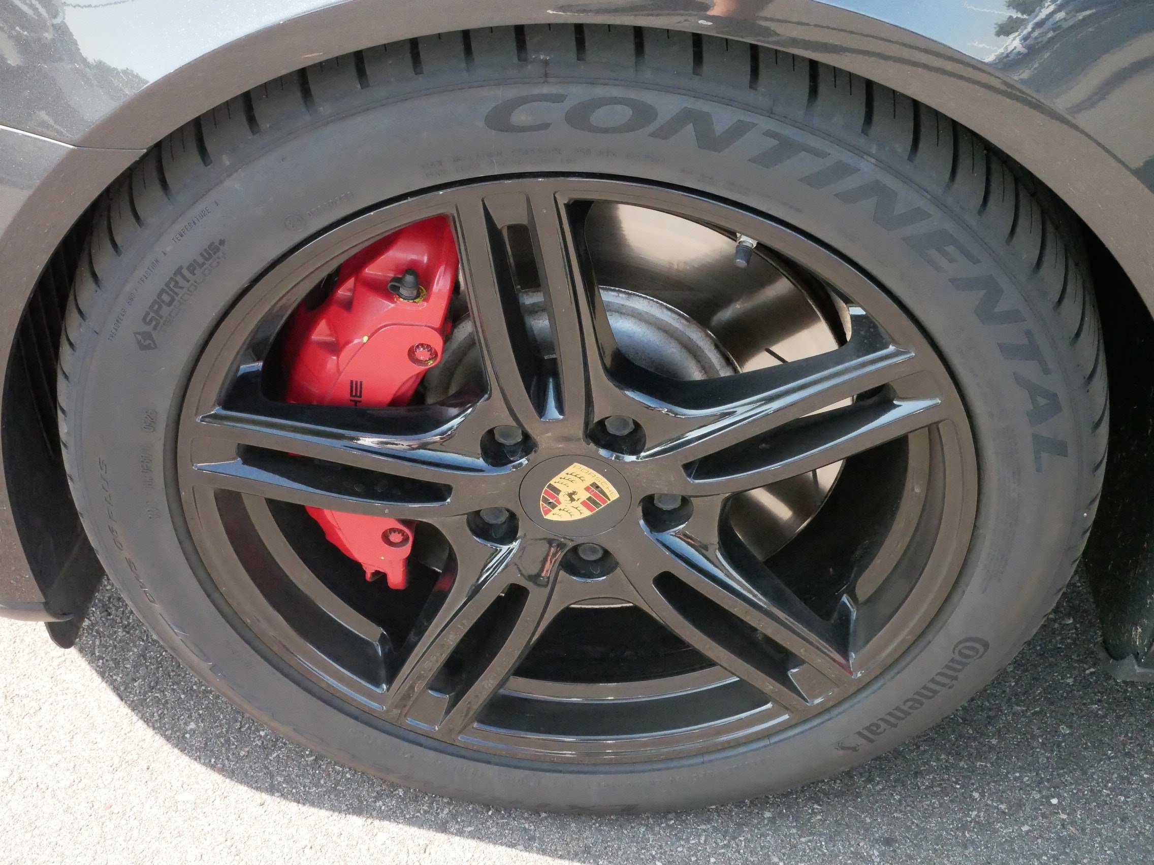 Used 2018 Porsche Panamera 4 image 15