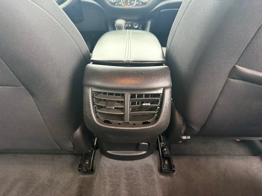 Used 2024 Chevrolet Malibu LT FWD image 17