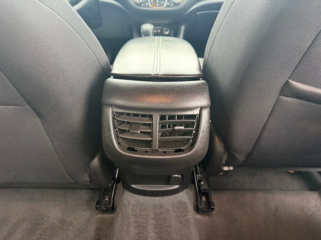 Used 2024 Chevrolet Malibu LT FWD image 17