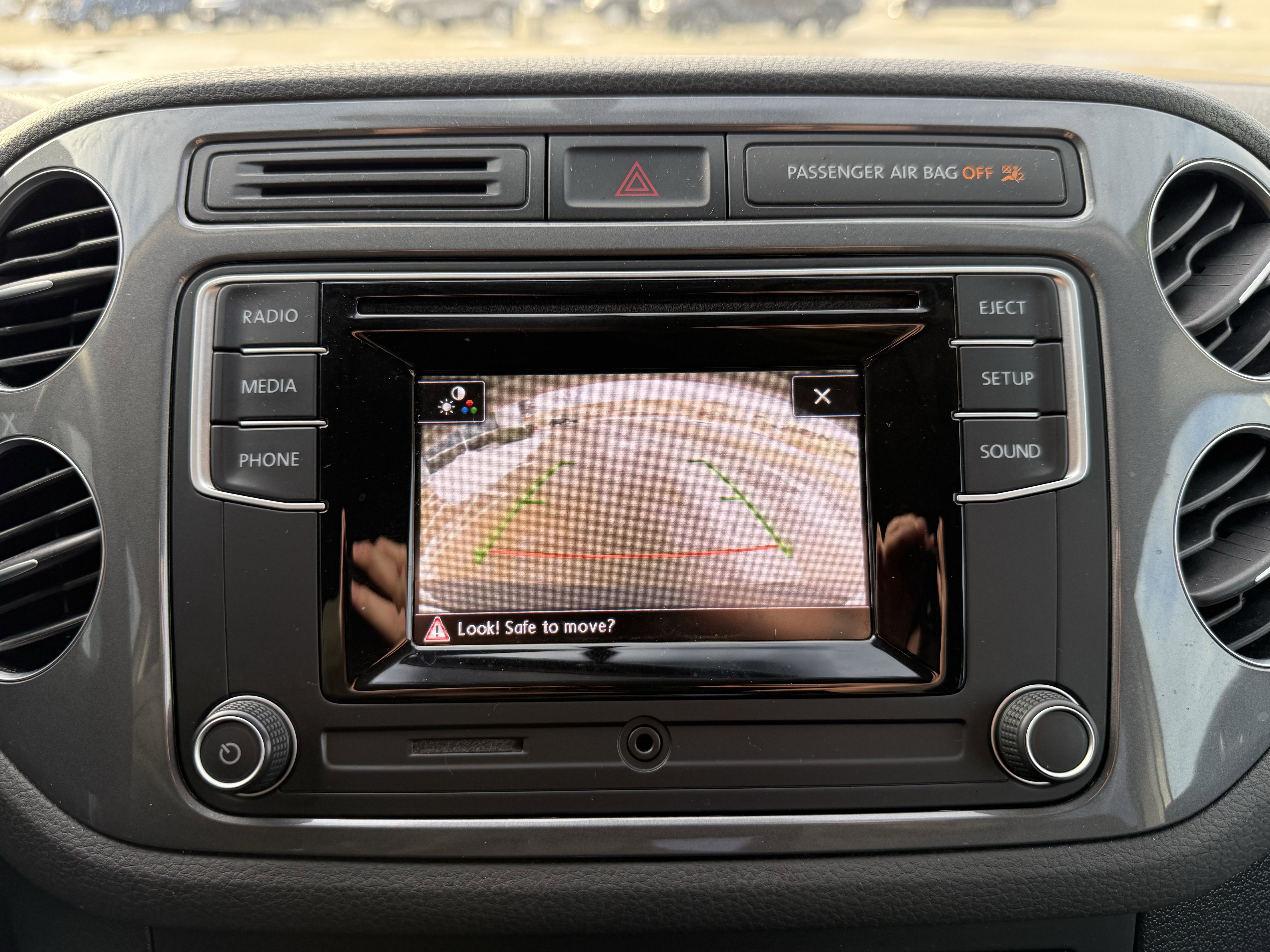 Used 2017 Volkswagen Tiguan Limited w/ Alloy Wheels Package image 16