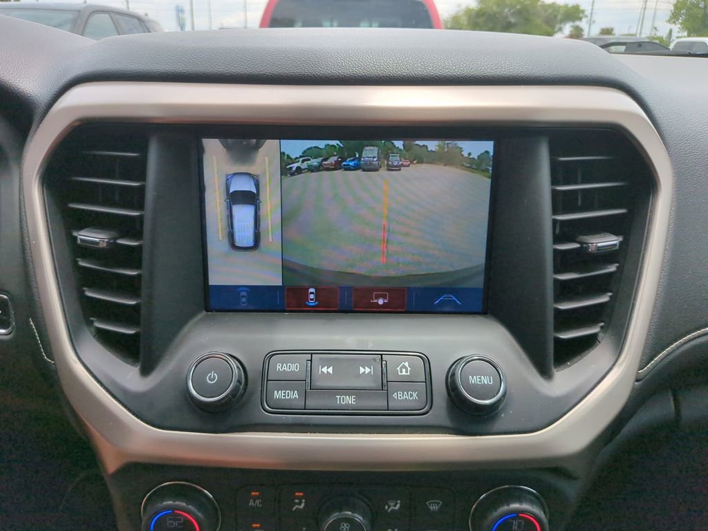 Used 2018 GMC Acadia Denali w/ Technology Package FWD image 21