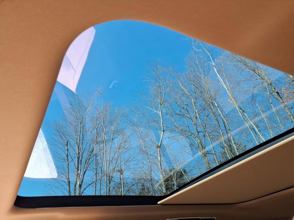 New 2026 Land Rover Range Rover SE image 18