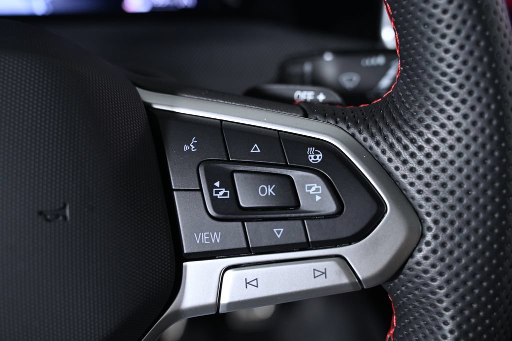 Used 2025 Volkswagen GTI SE FWD image 14