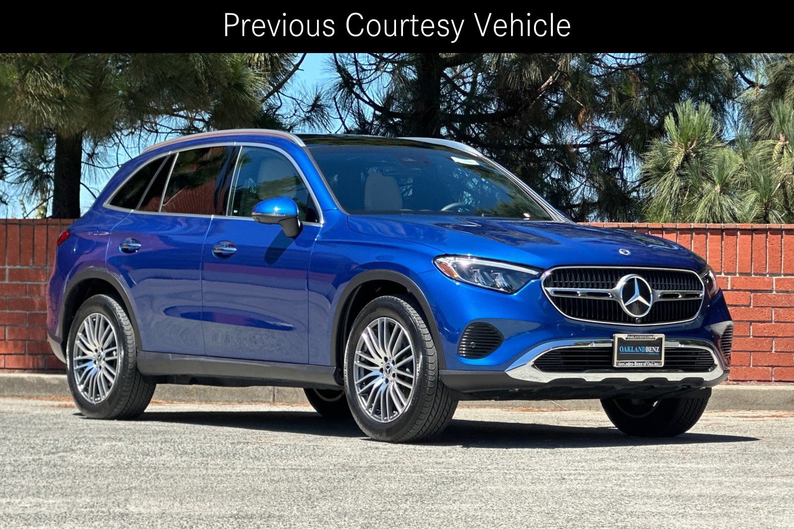 Certified 2026 Mercedes-Benz GLC 300 image 2
