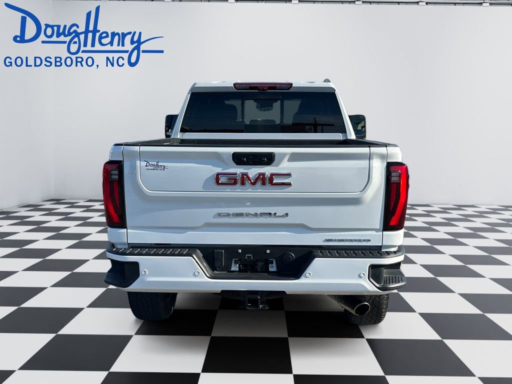 Used 2025 GMC Sierra 2500 Denali w/ Denali Reserve Package AWD/4WD image 4