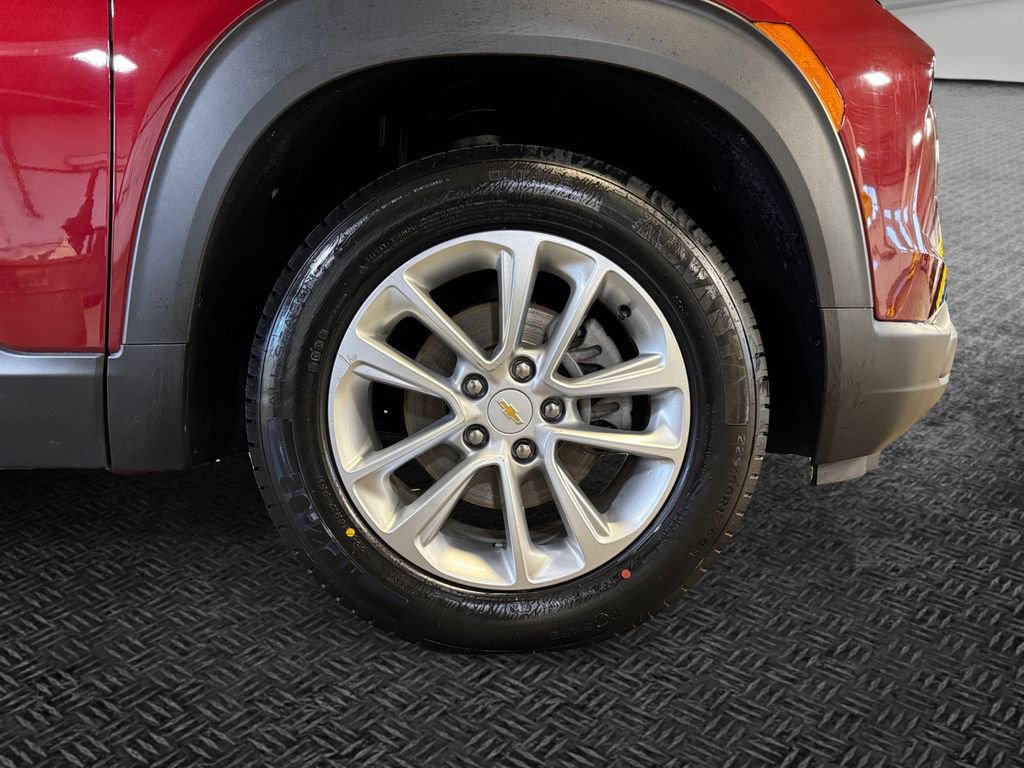 Used 2024 Chevrolet TrailBlazer LS w/ LS Convenience Package image 11