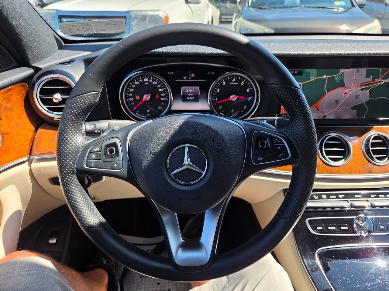 Used 2017 Mercedes-Benz E 300 4MATIC image 15
