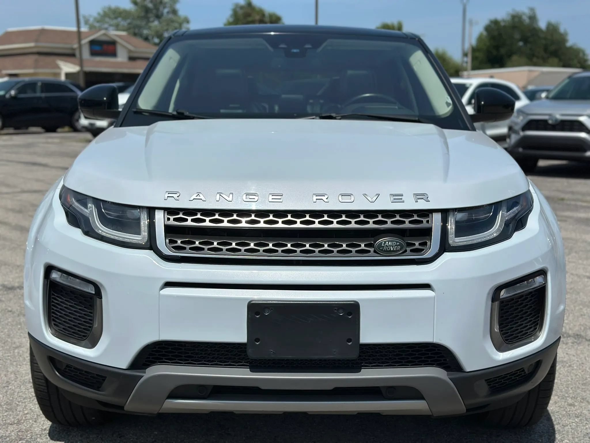 Used 2016 Land Rover Range Rover Evoque HSE AWD/4WD image 2