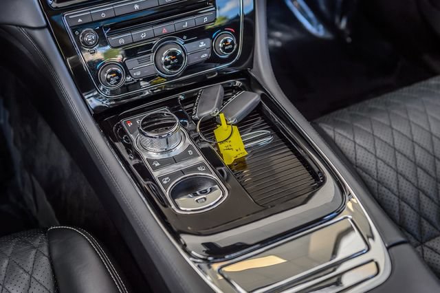 Used 2019 Jaguar XJ L Portfolio RWD image 29