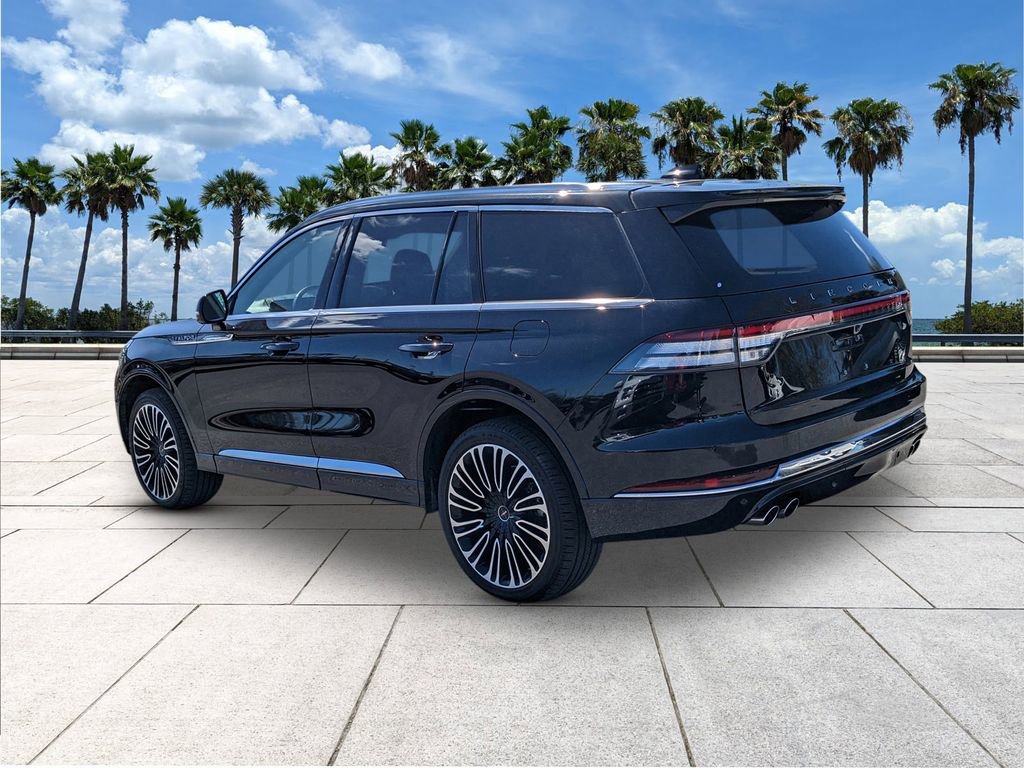 Used 2025 Lincoln Aviator Black Label AWD/4WD image 6