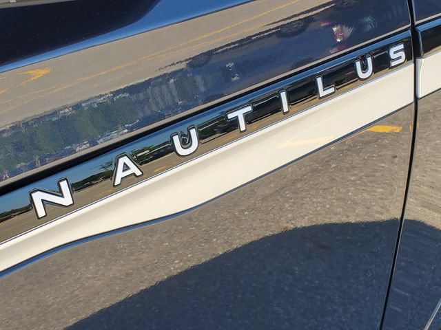 Certified 2024 Lincoln Nautilus Reserve w/ Equipment Group 202A AWD/4WD image 6