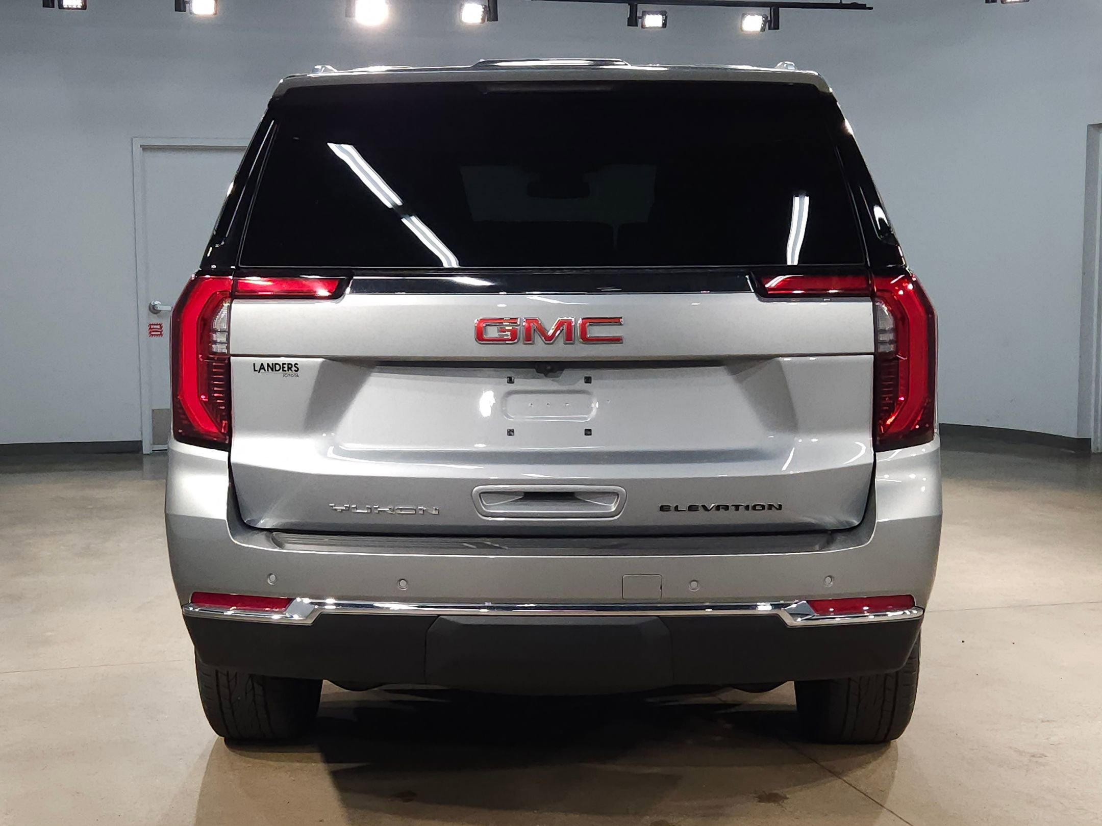 Used 2026 GMC Yukon Elevation image 6