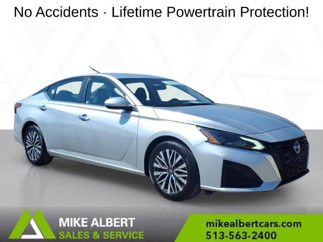 Used 2023 Nissan Altima 2.5 SV FWD image 1
