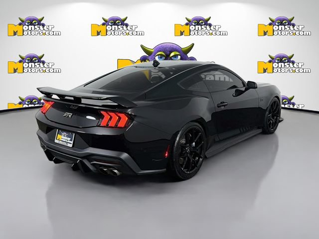 Used 2026 Ford Mustang GT Premium w/ GT Performance Package RWD image 5
