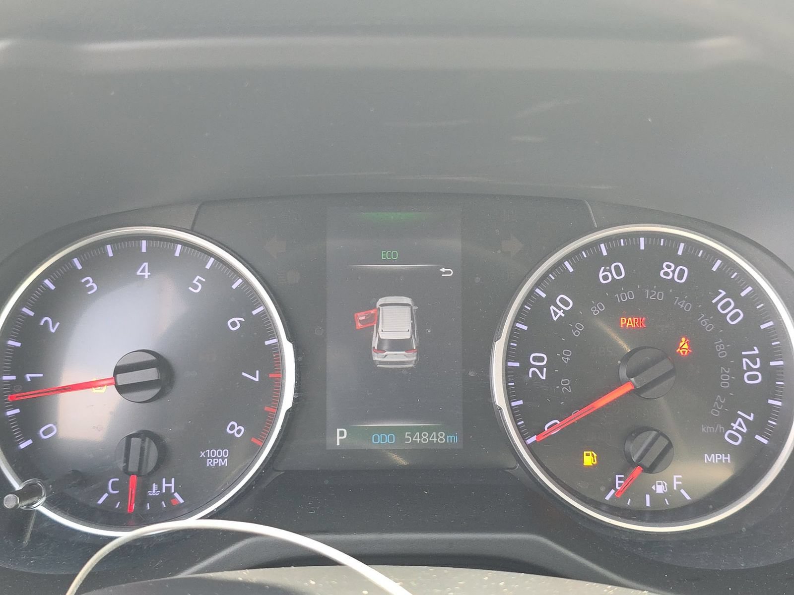 Used 2019 Toyota RAV4 LE FWD image 2