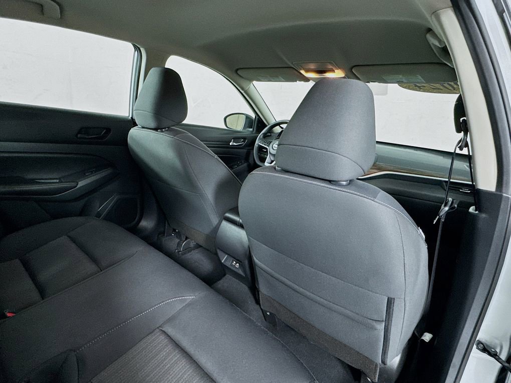 Used 2024 Nissan Altima 2.5 SV image 27