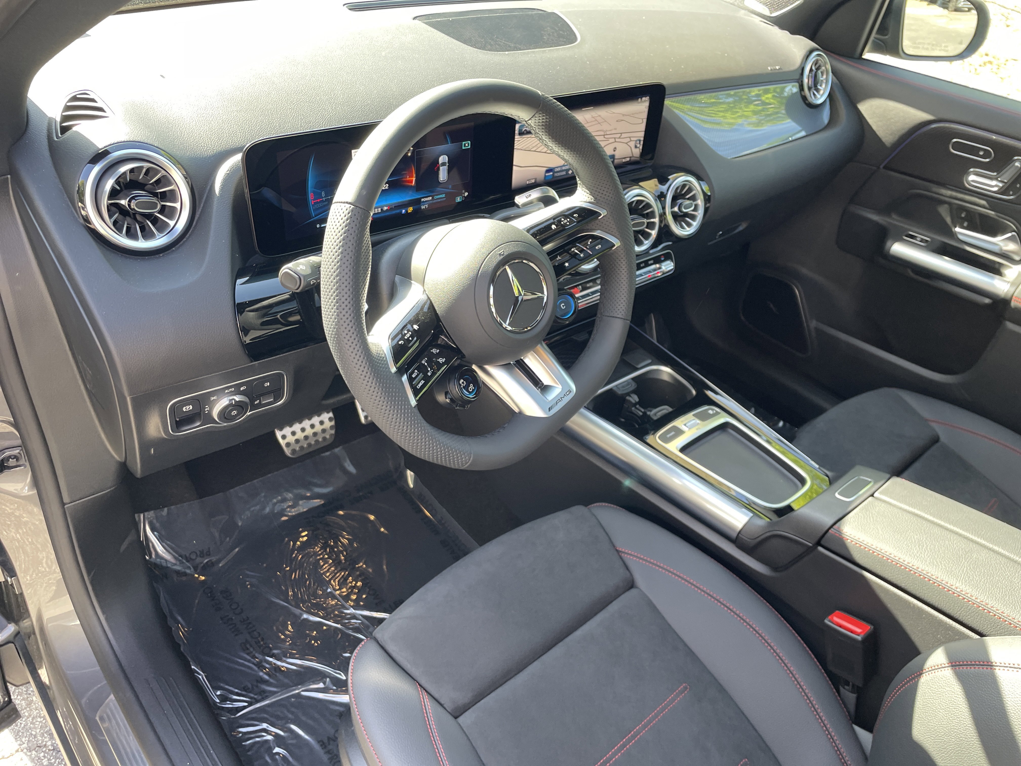 New 2026 Mercedes-Benz GLA 35 AMG 4MATIC image 17