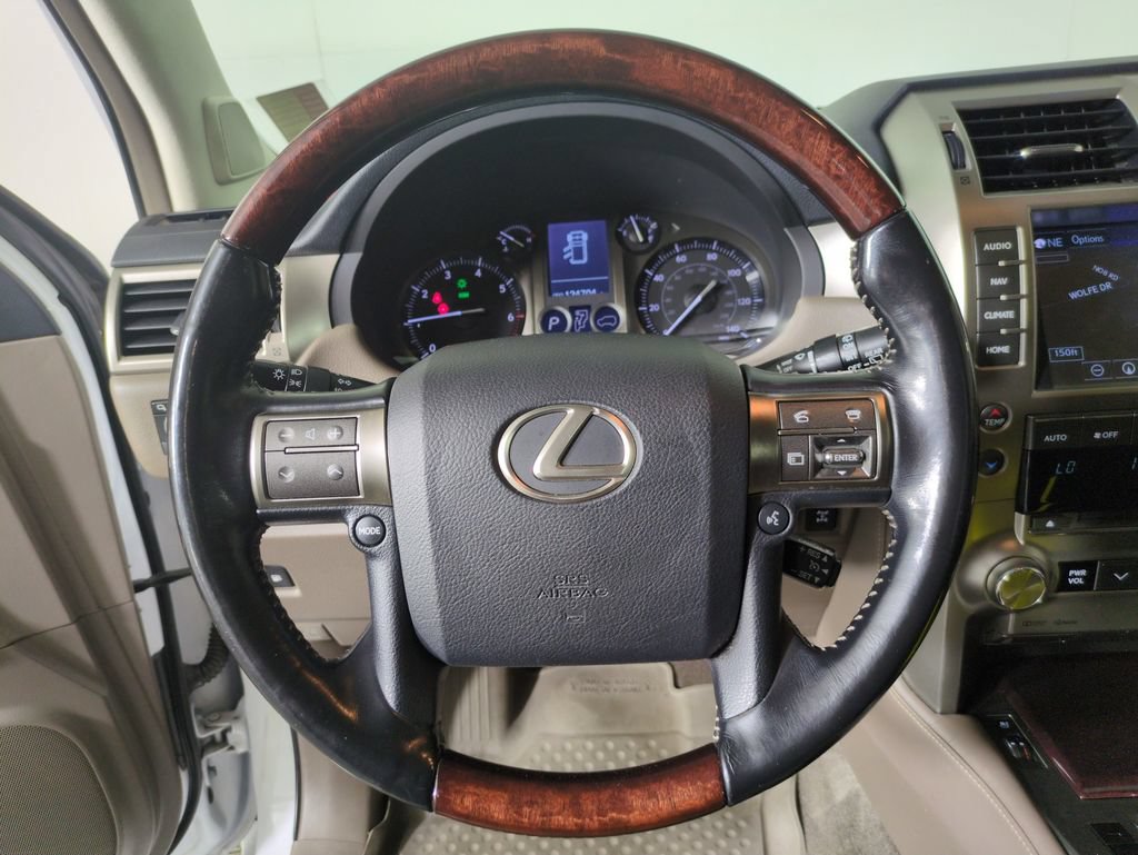 Used 2017 Lexus GX 460 Premium w/ Premium Package AWD/4WD image 16
