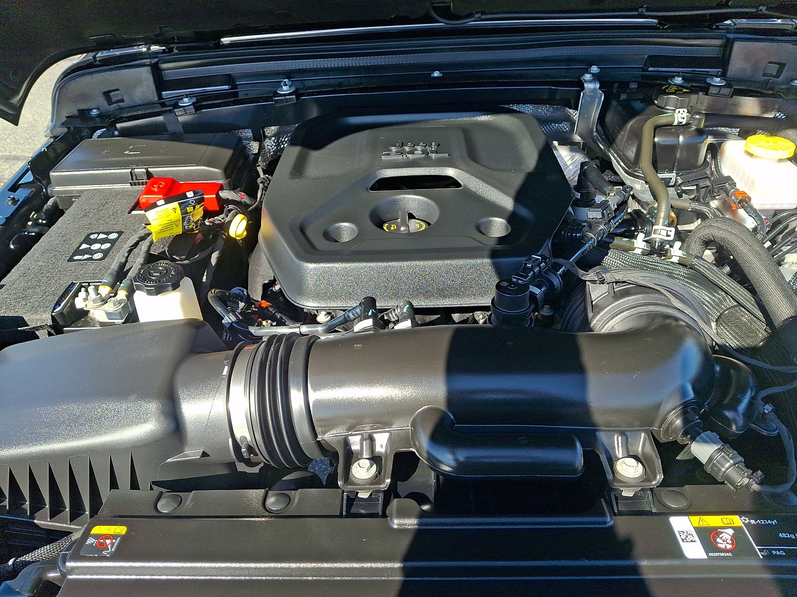 Used 2025 Jeep Wrangler Unlimited Sport AWD/4WD image 27