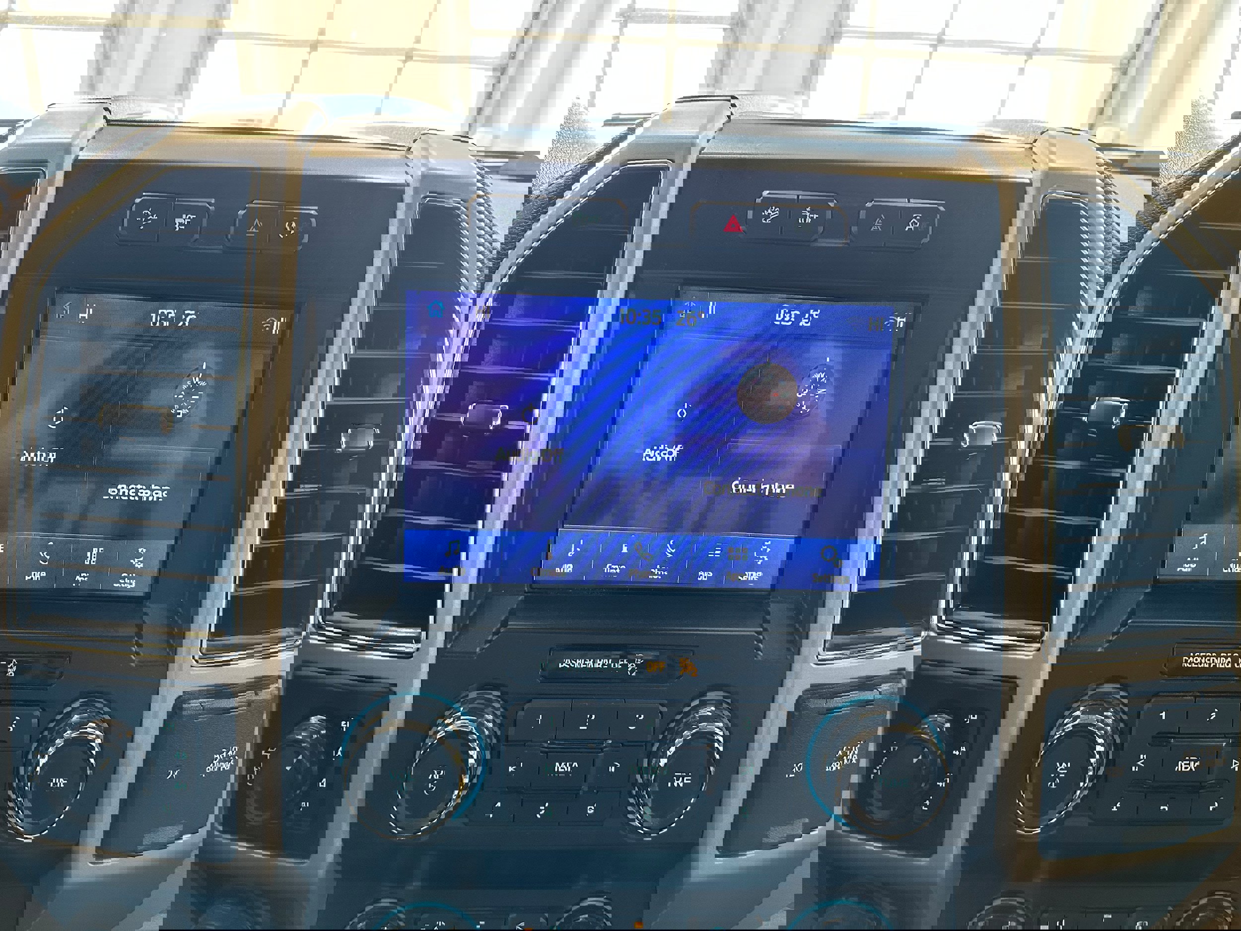 Used 2019 Ford F150 Lariat image 18