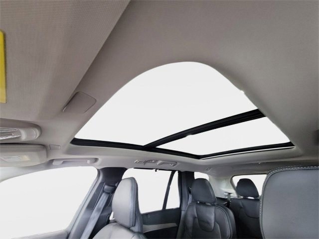 Used 2025 Volvo XC90 B6 Ultra w/ Protection Package Premier image 23