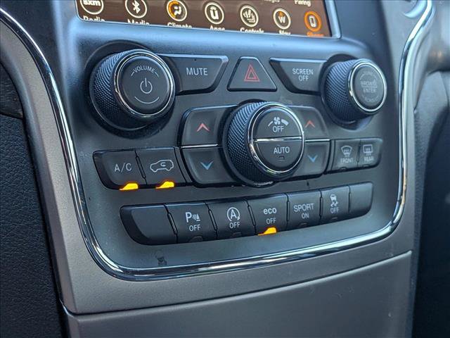 Used 2018 Jeep Grand Cherokee Altitude RWD image 8