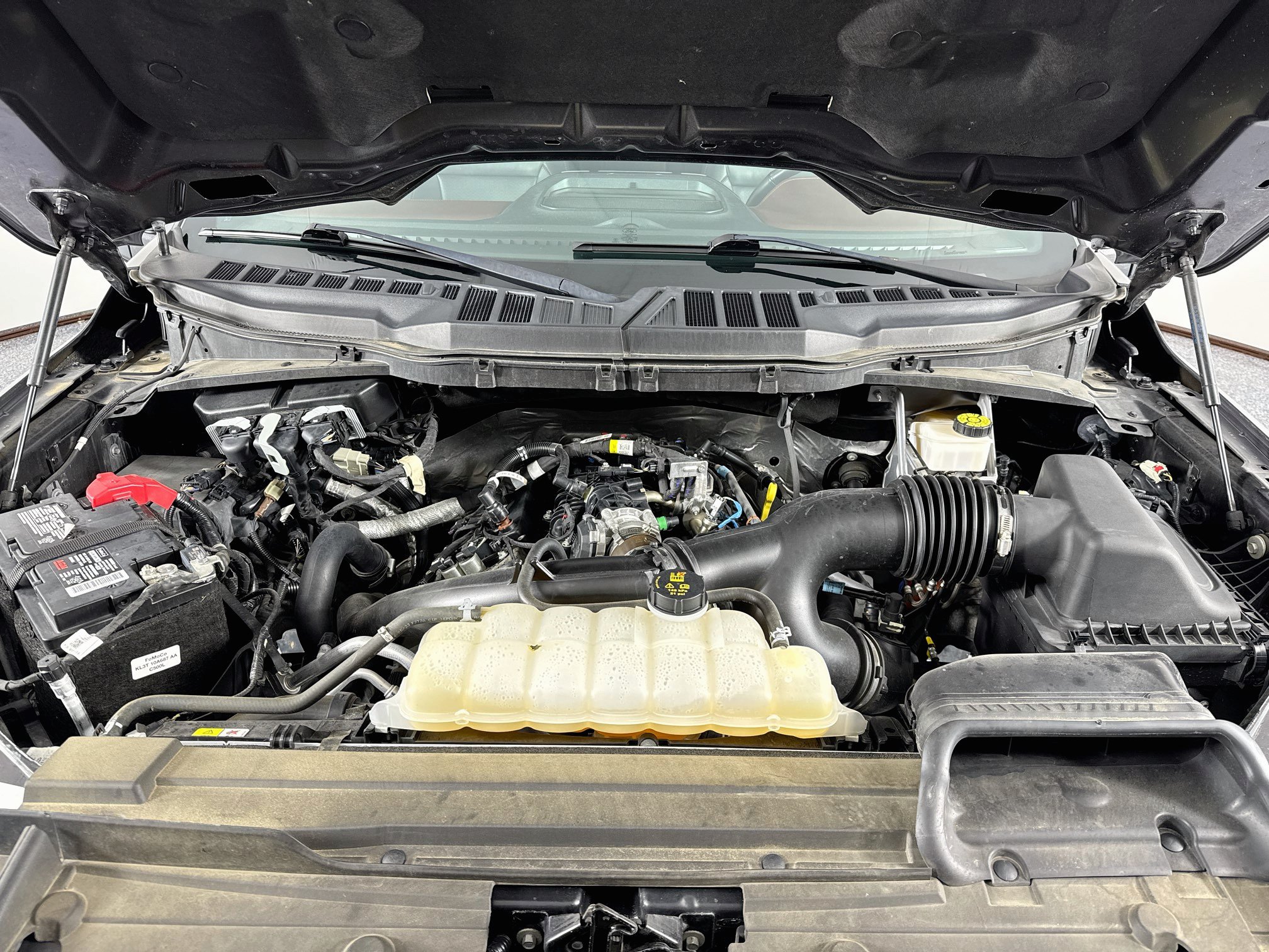 Used 2023 Ford F150 Lariat w/ Equipment Group 502A High AWD/4WD image 32