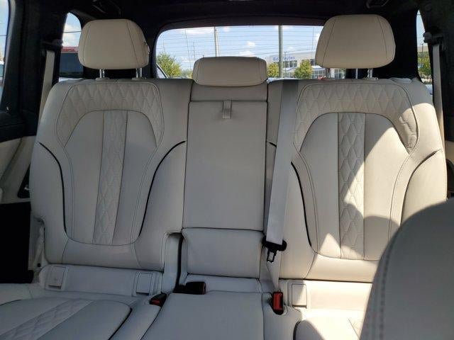 Used 2025 BMW X7 xDrive40i w/ M Sport Package AWD/4WD image 9